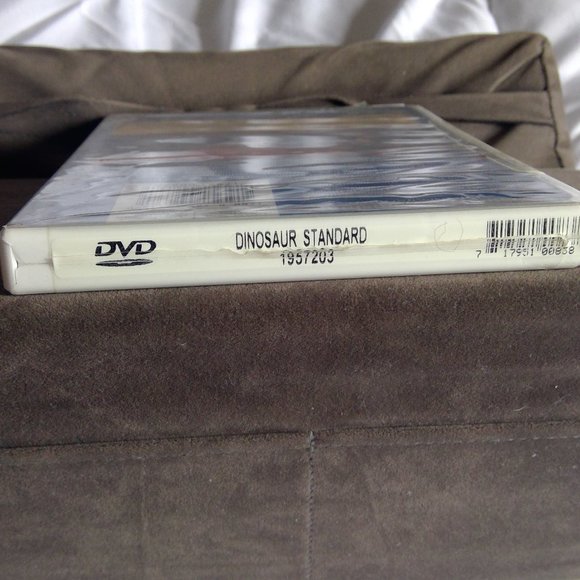 Dinosaur DVD - Picture 4 of 5